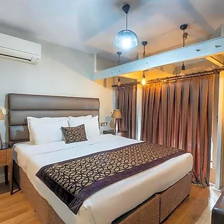 6 Galata Apartmanhotel 4*