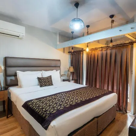 6 Galata 4* Istanboel